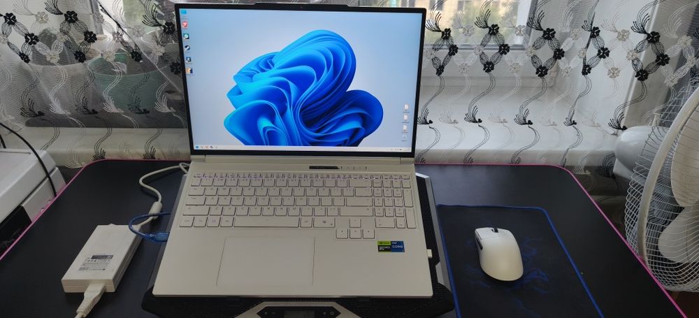 Продам MECHREVO Aurora X 16 RTX 5060
