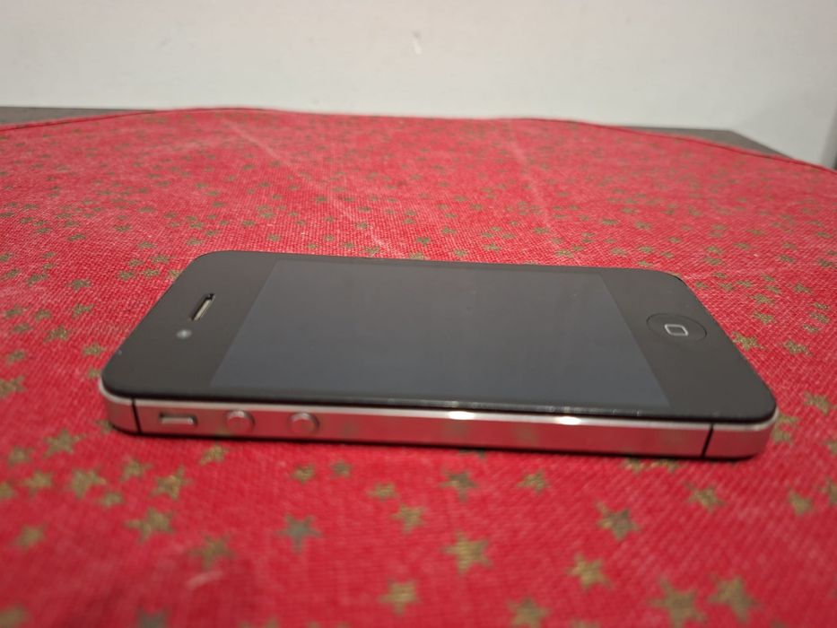 Vand Iphone 4s black 16 gb