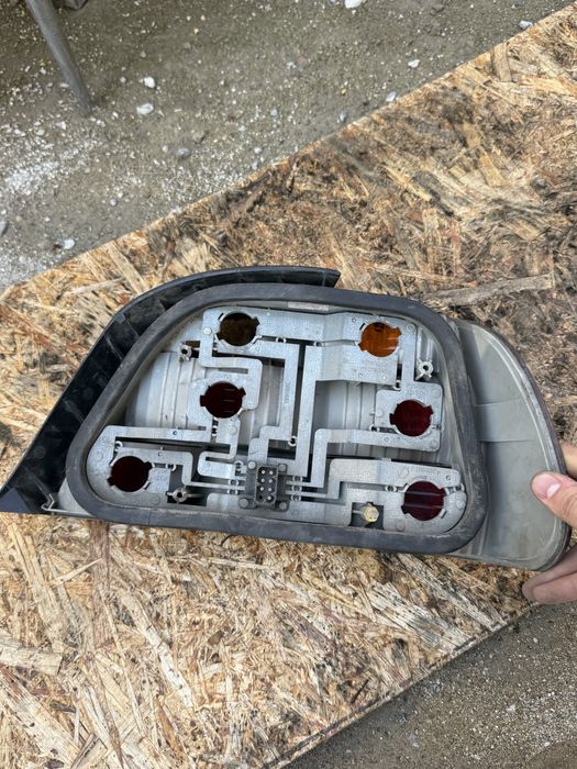 Задние фонари бмв е38