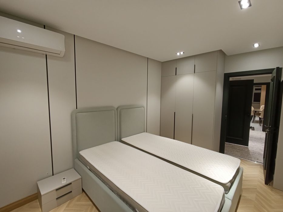 Сергели. Сдается в аренду квартира с новым LUX ремонтом, 3х ком.