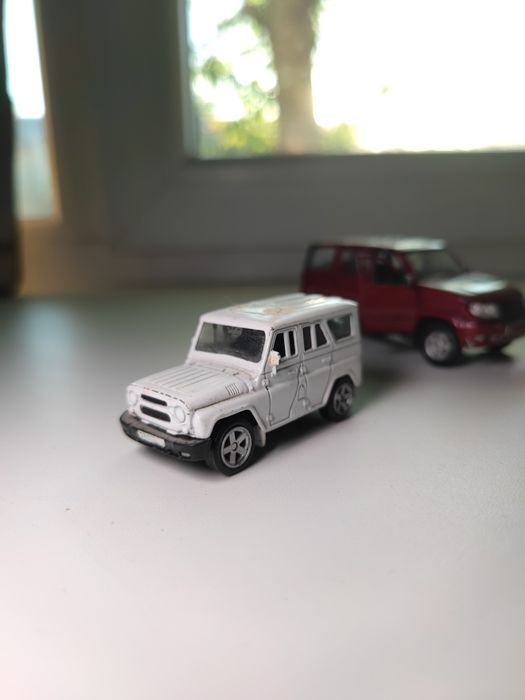 Коллекционные модели 1:43
