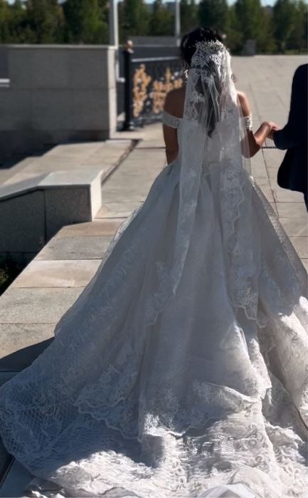 Свадебное платье