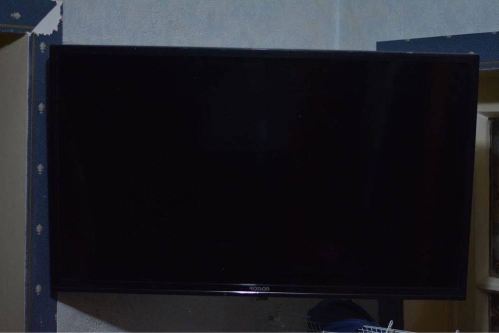 Продам телевизор Roison 32’