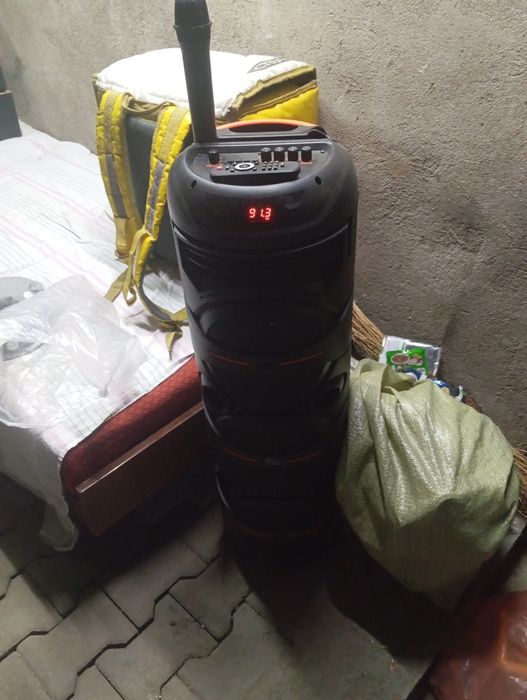 Продам бу колонку с коробкой