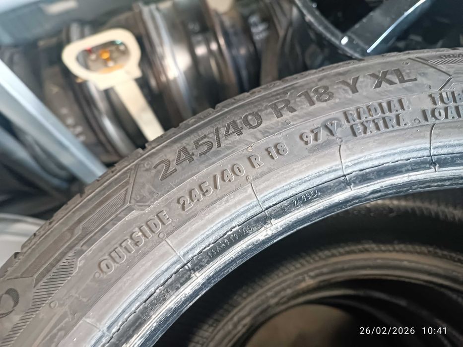 2бр.летни гуми 245/40/18 Barum