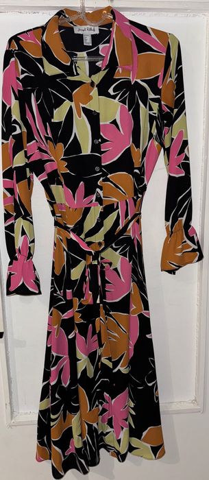 Рокли с добро качество, които са носени само веднъж.