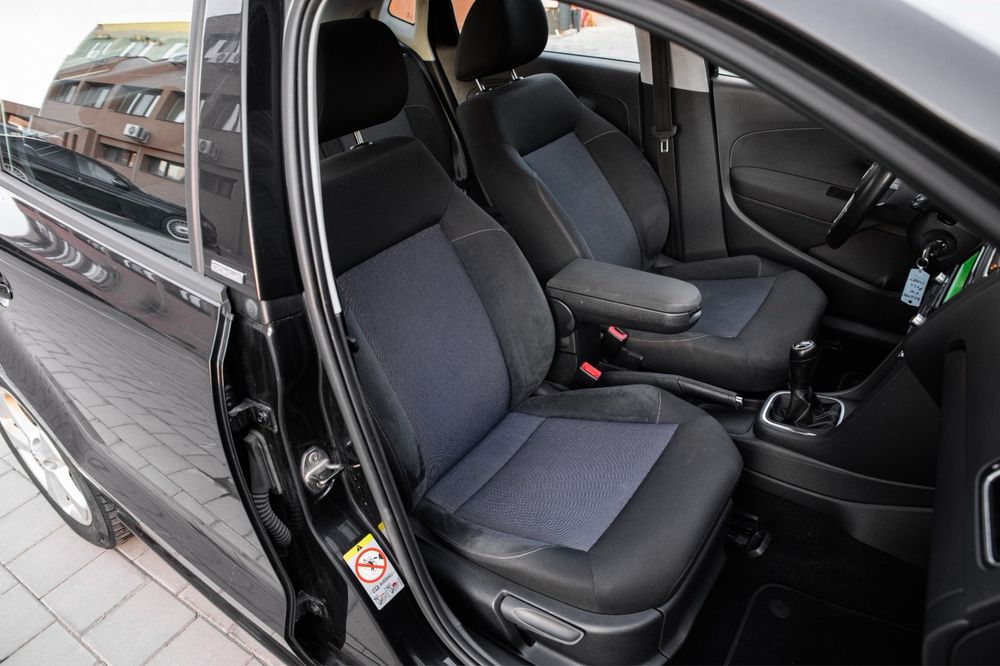 VW polo GOAL  2012 1.2 diesel manual 5+1 viteze pentru pretentiosi