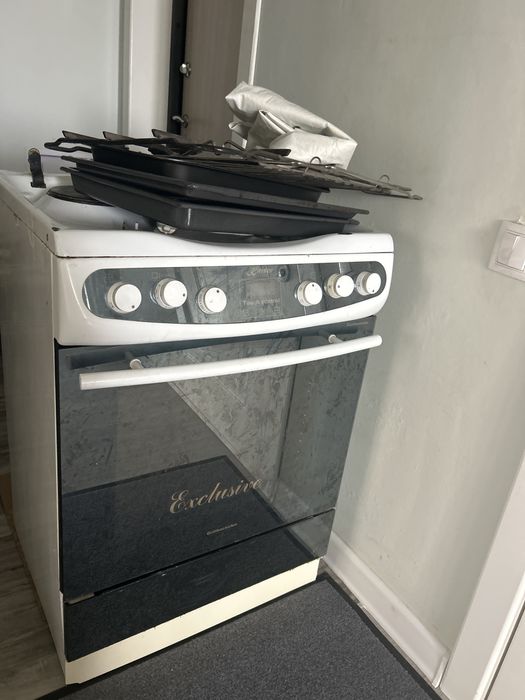 Газовый печь,электр плита