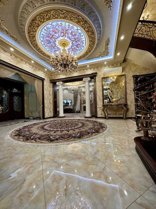 R1 Сдаётся Участок на Яккасарайском р-не, ор-р Гостиница Россия!