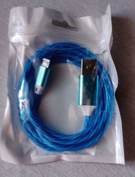 Ново зарядно за айфон светещ кабел