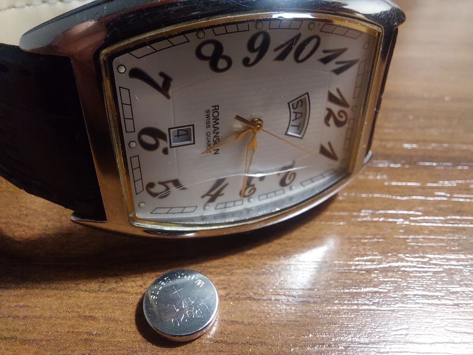 Продам часы Romanson