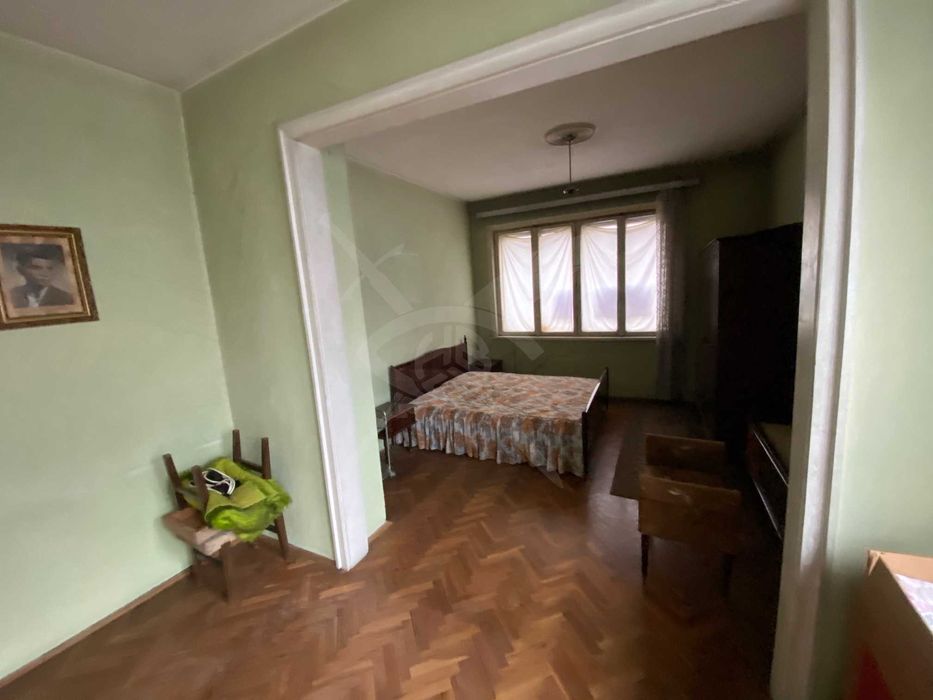 Продава се Многостаен апартамент в Пловдив, Съдийски - 100 кв.м за 1650 €/кв.м - Снимка #1