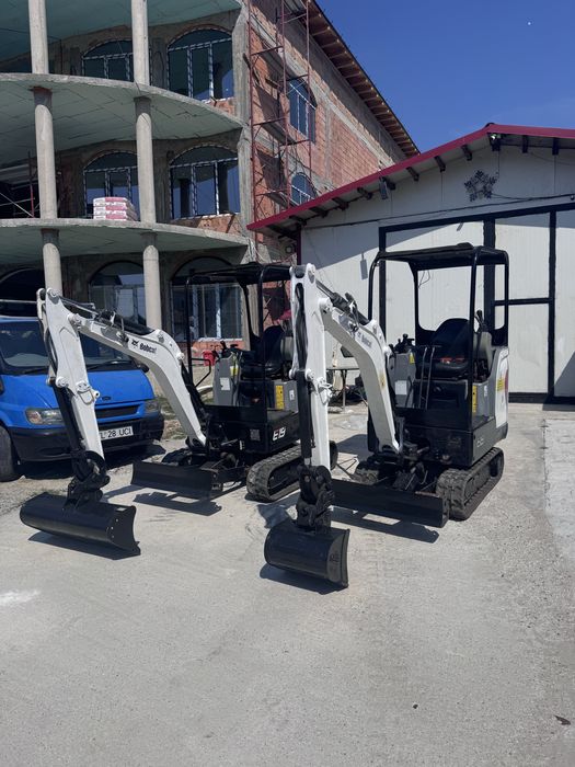 Excavatoare 3 la vanzare aduse recent din uk