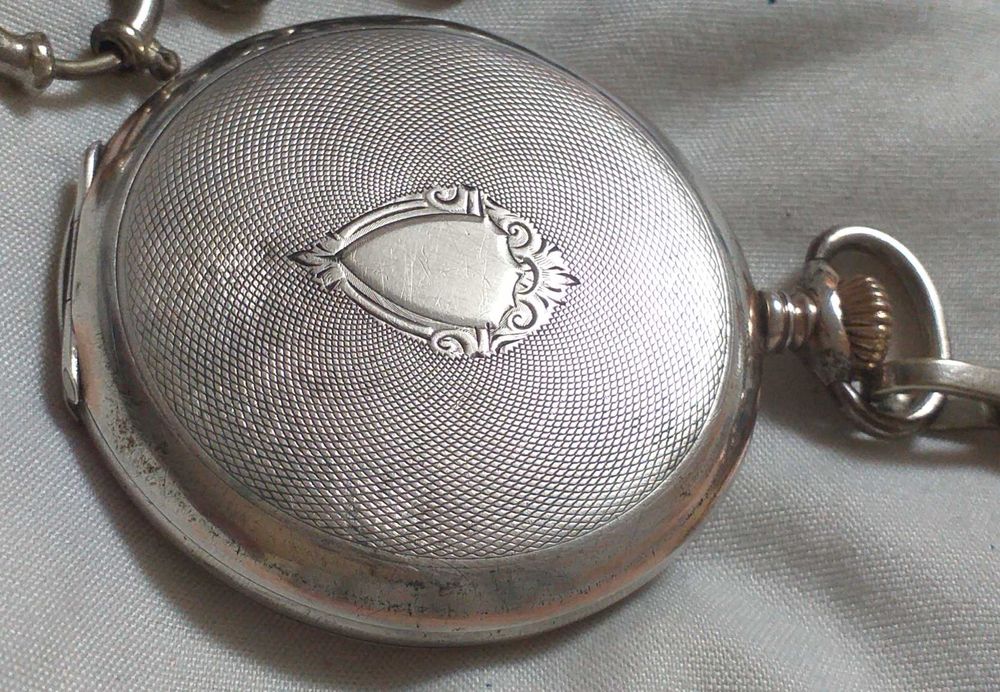 Ceas antic de buzunar din argint.Fabricat in Elvetia.