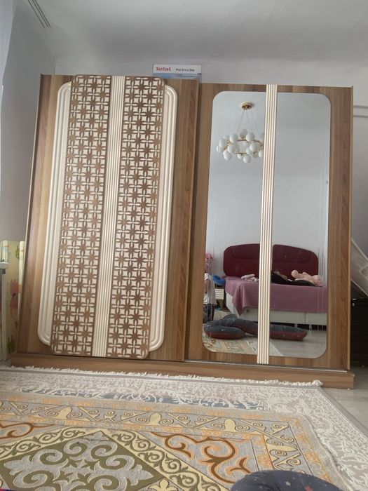 Продаются спальный гарнитур