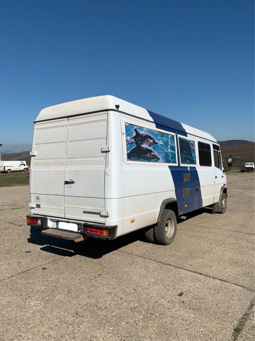 Бус Mercedes 609D