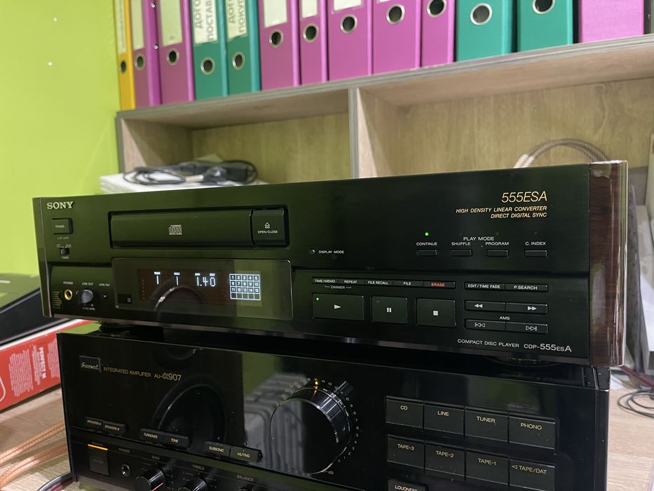 CD проигрыватель SONY CDP 555ESA