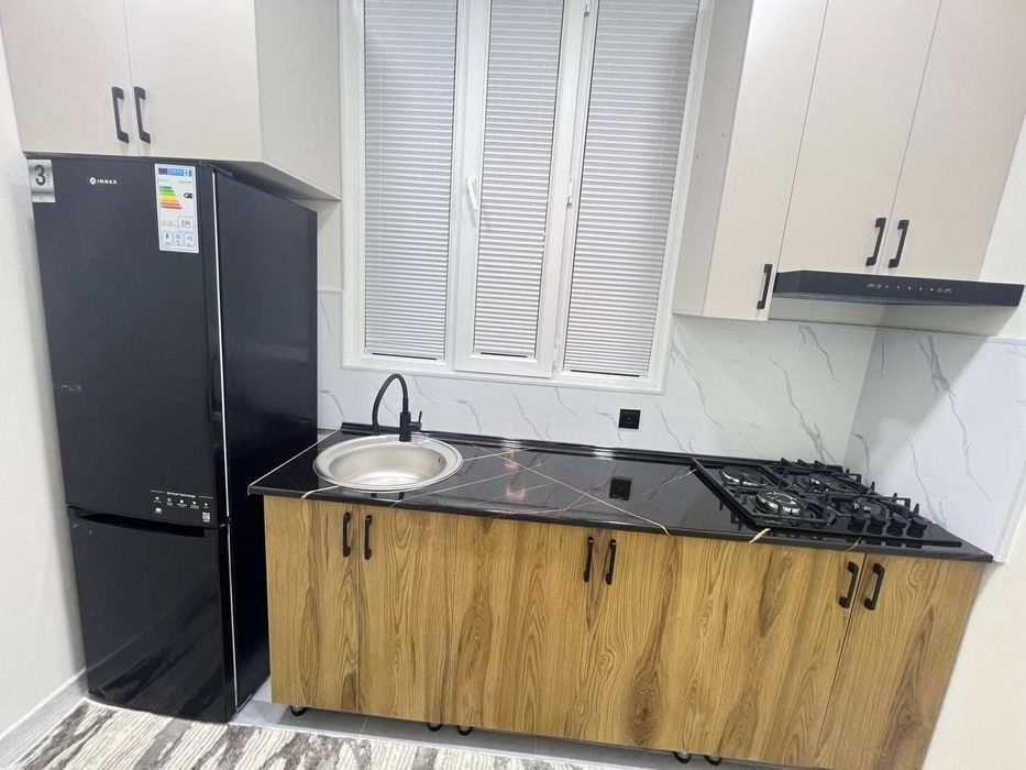 Продам чиланзар 3 .  Двух комнатная.