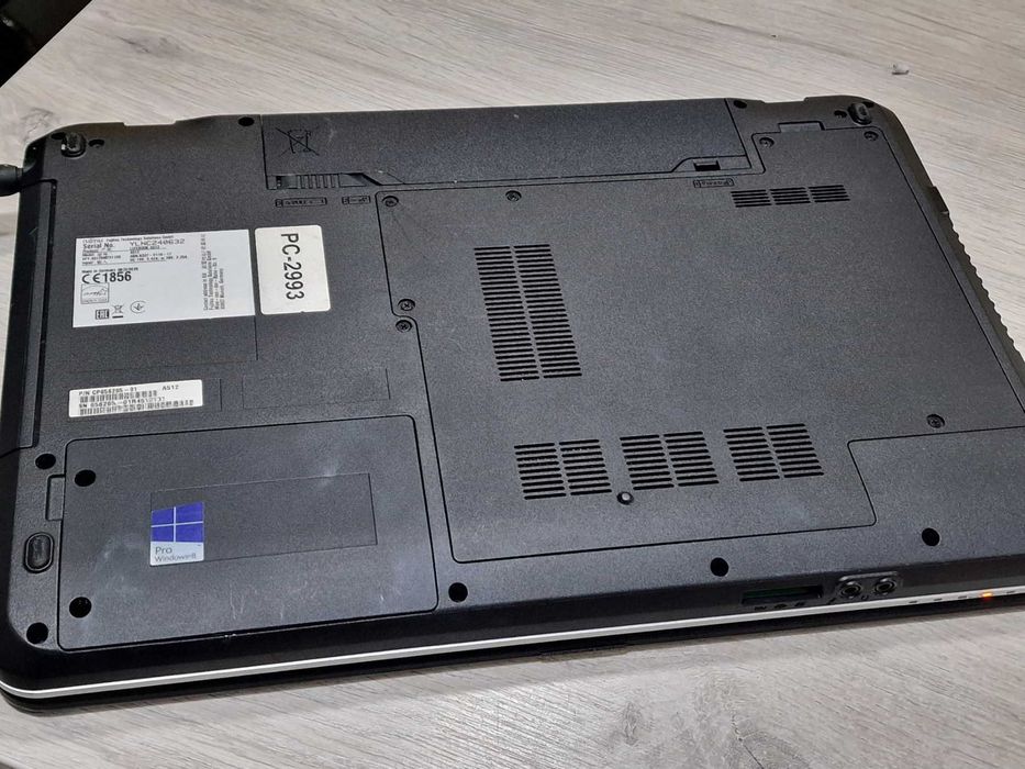 Лаптоп Fujitsu Lifebook A512 / 8GB RAM / 512HDD / i3-3110M