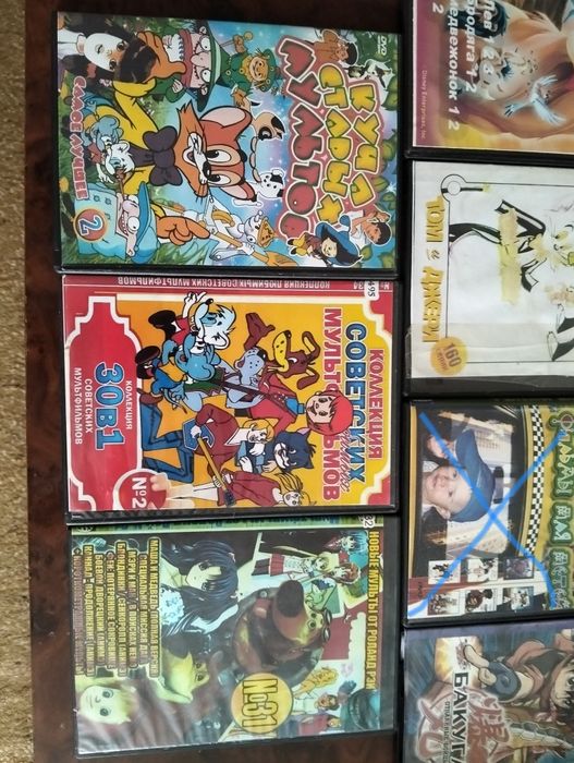 Продам ДВД диски с мультиками.