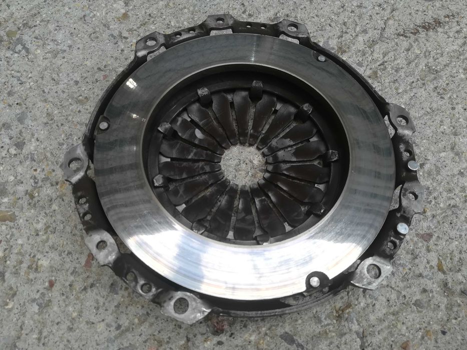 Маховик съединител 1.6 Ford Focus MK2 C-max Mondeo Fiesta/ Форд Фокус