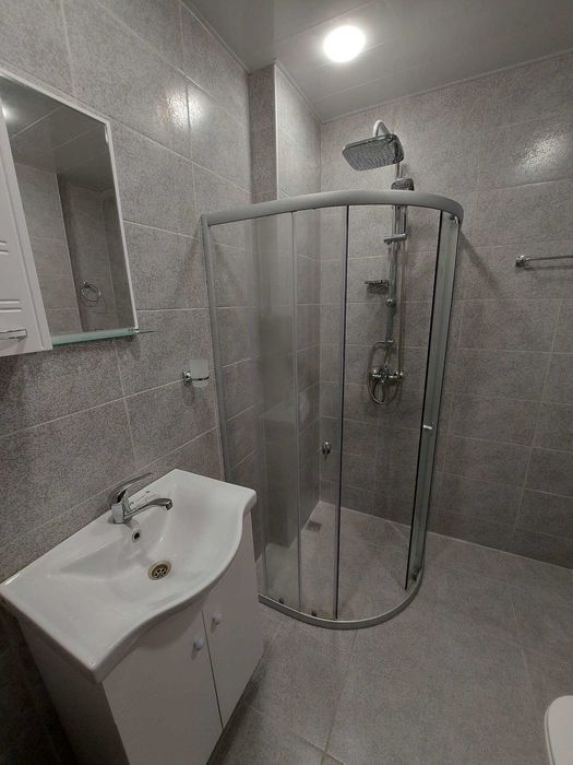 Дава се под наем Двустаен апартамент в Търговище, Център - 70 кв.м за 306 € - Снимка #11