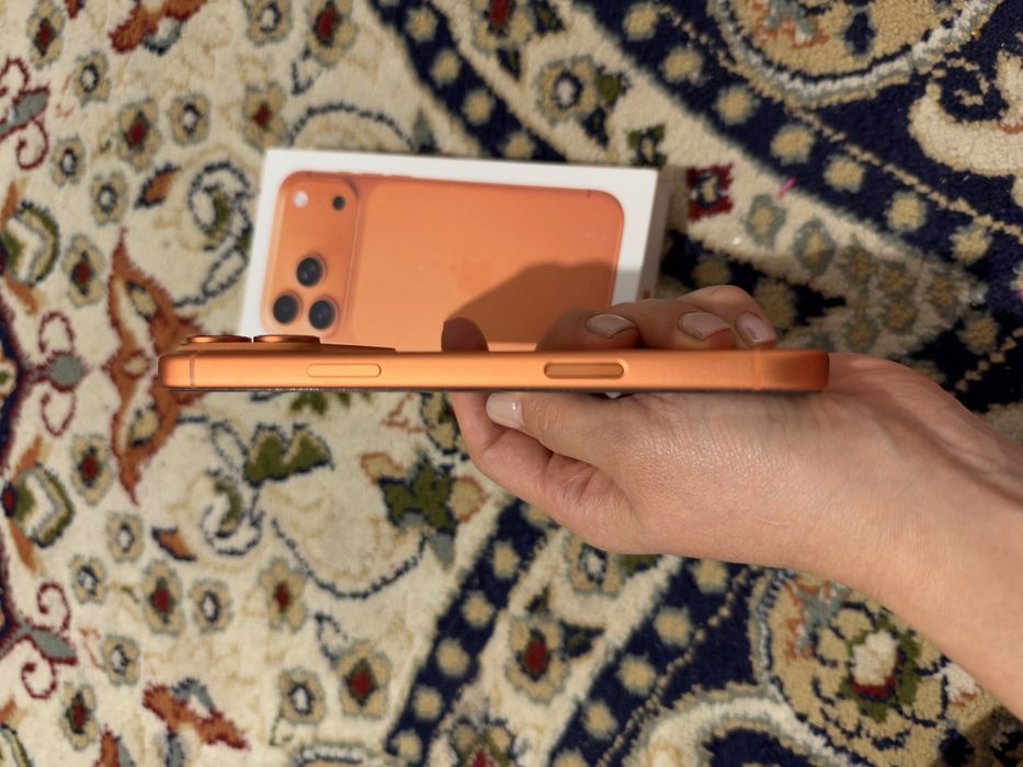 Продам iPhone 17 Pro Max 256 GB