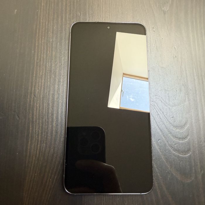 Samsung Galaxy S23, Dual SIM, 8GB RAM, 256GB, 5G, Phantom Black in cutia originala + 2 huse cadou