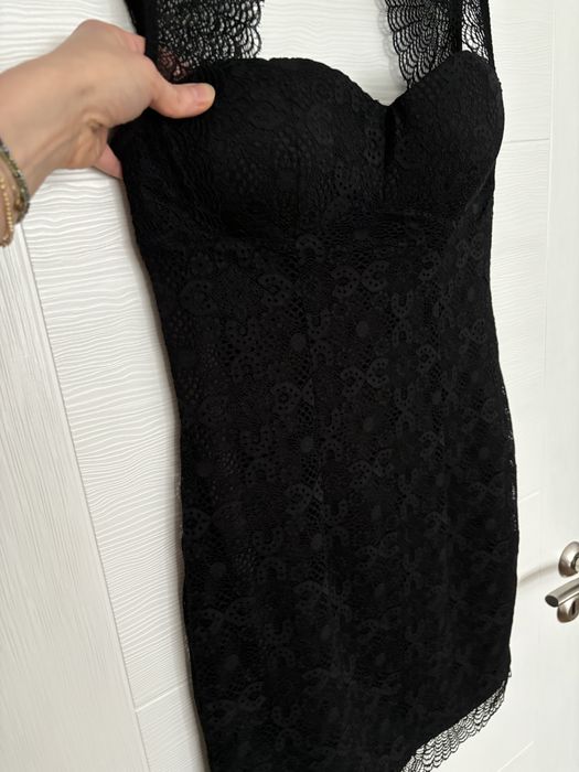 малка черна рокля Guess