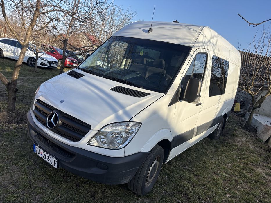 Mercedes Sprinter 5+1 An 2012 motor 2.2