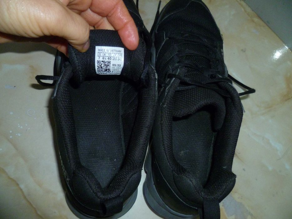 ADIDAS Terrex маратонки №40