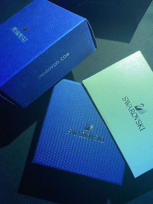 Lantisor / Colier / Pandantiv Swarovski Swan Black