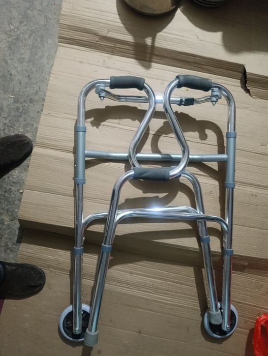 Ходунки для пожилых