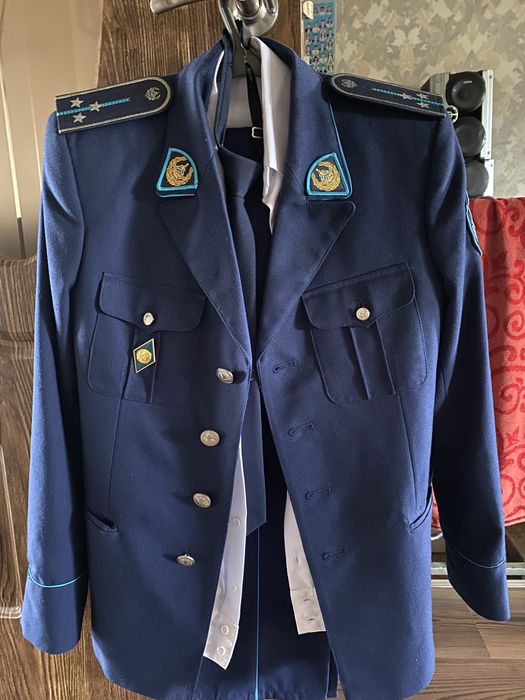 Продам китель комплект МВД