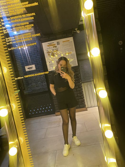 Продам комбинезон черный