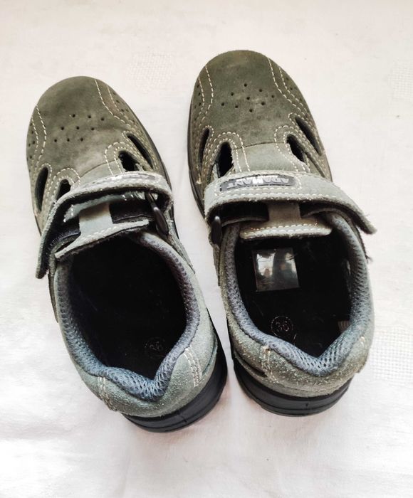 Дамски, дишащи работни обувки