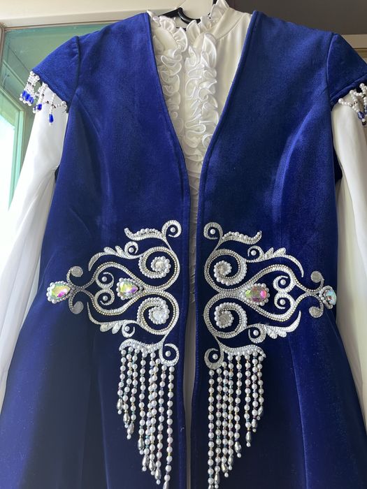 Бешпент Кәжекей көйлектер