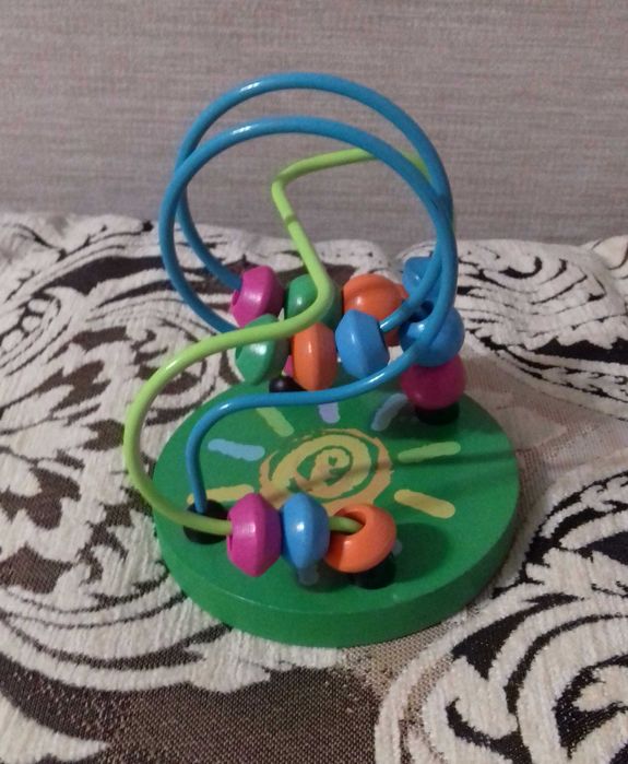 Продам игрушки для малышей