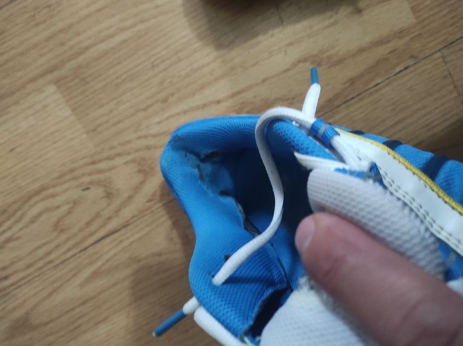 Adidași Nike model renumit