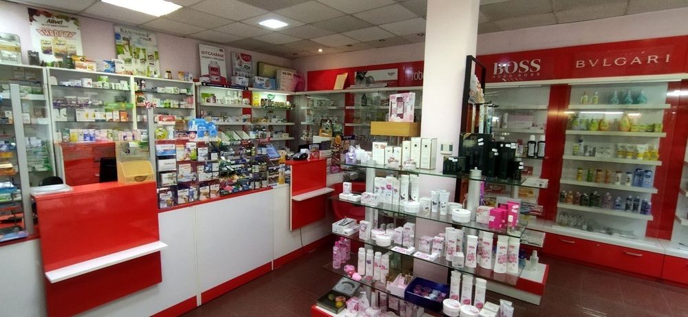 Действаща аптека на топ локация – 50 кв.м, оборудвана, готов бизнес