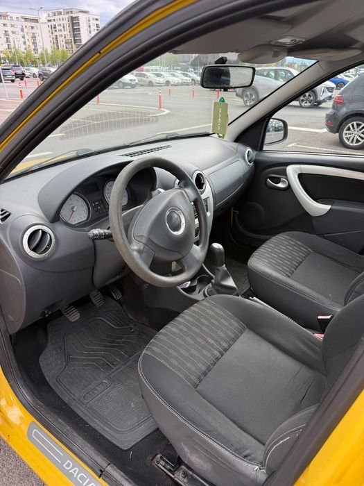 Vand Dacia Logan