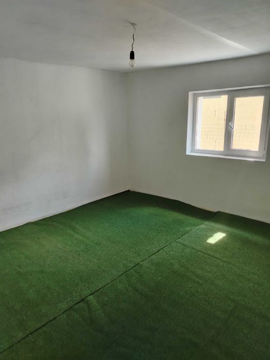 Închiriez casa in Pitești