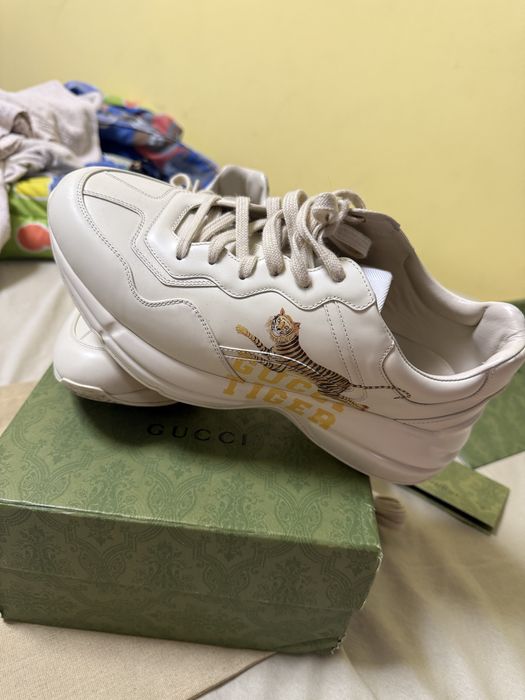 Продавам ОРИГИНАЛНИ обувки Gucciза информация ми звянете а не ми пишет