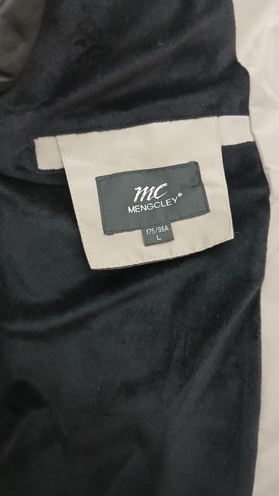 Осенный куртка.Бежевый