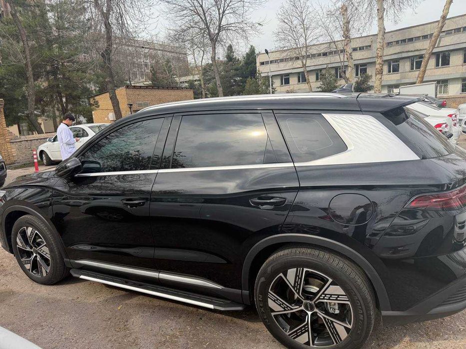 byd song pro gibrid srochno sotiladi.