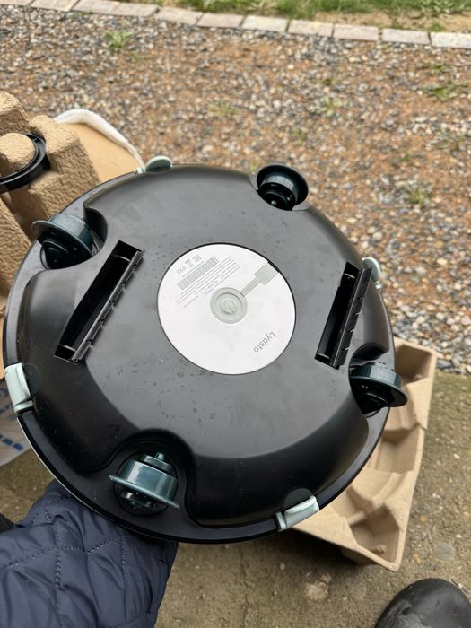 Бассейн робот пылесос