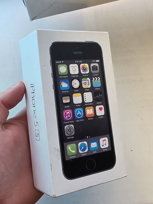 iPhone 5s 16GB Space Gray