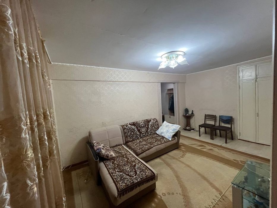 Продам квартиру 4 комнатную