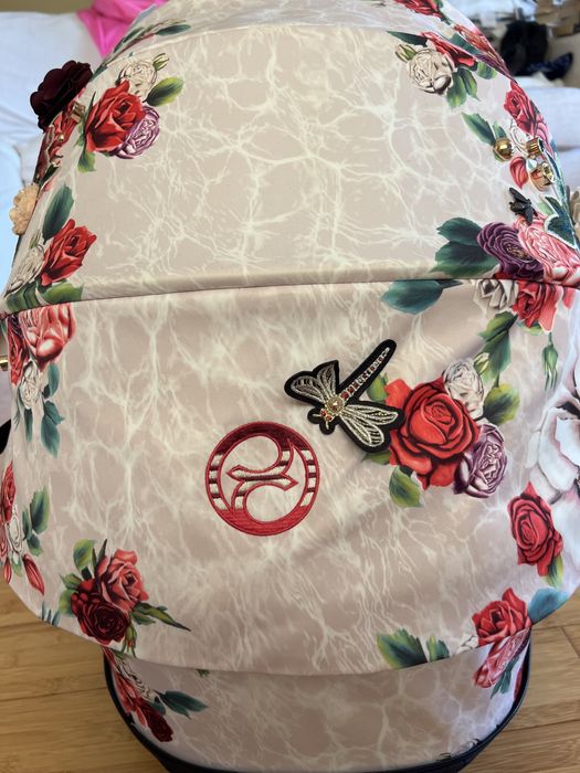 Кош за новородено Cybex Priam 4 /e-PRIAM Lux Spring Blossom