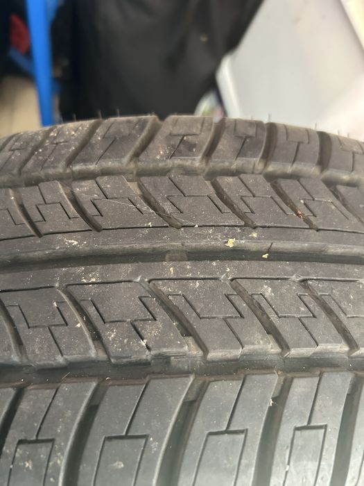 Практически нова Гума с джанта 195/65 R 15 6jx 15H2